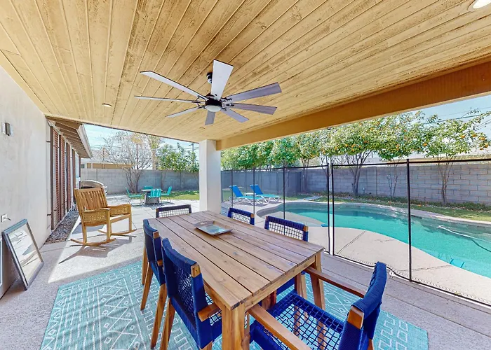 Holiday home Piestewa Getaway