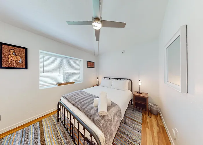 Holiday home Piestewa Getaway